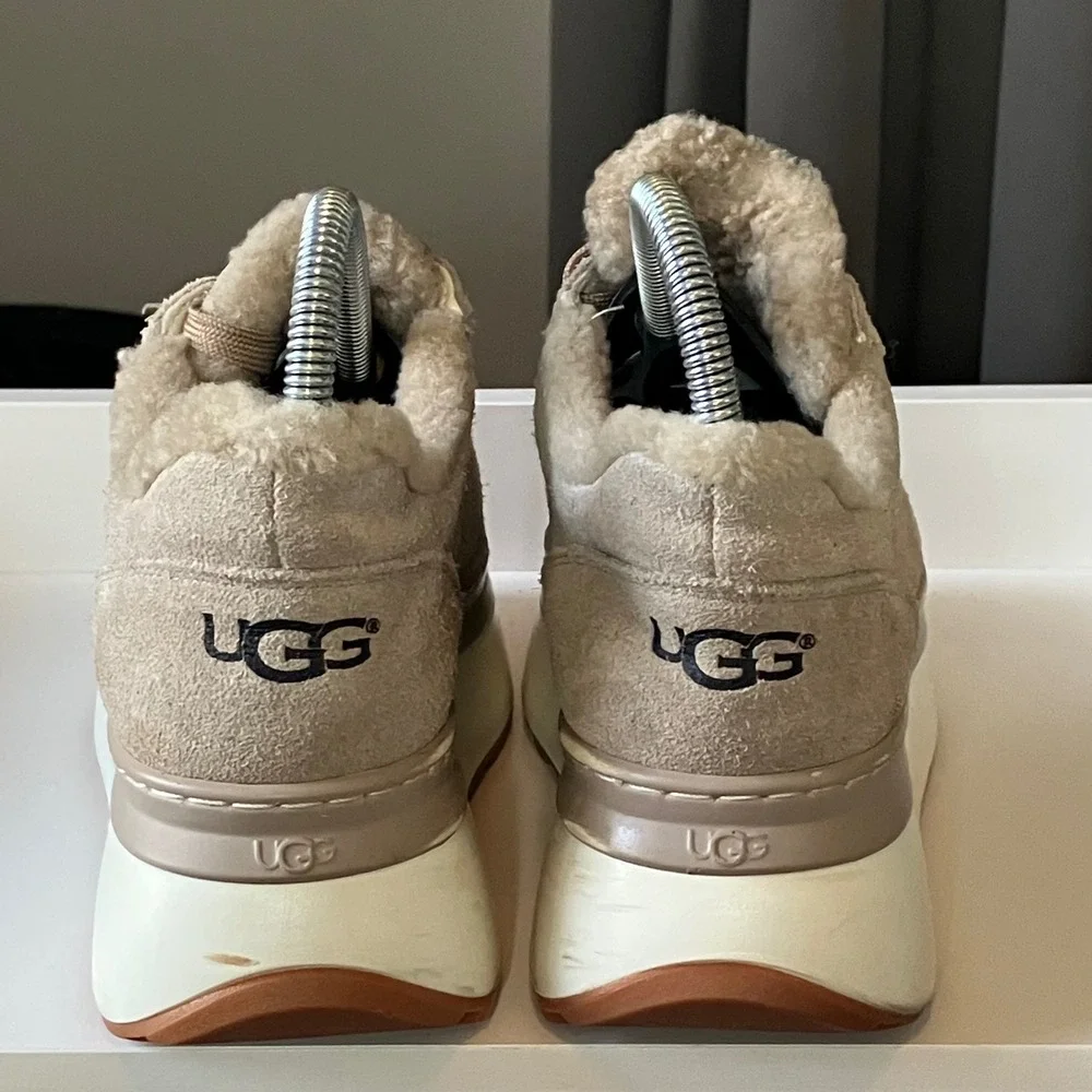 UGG step into